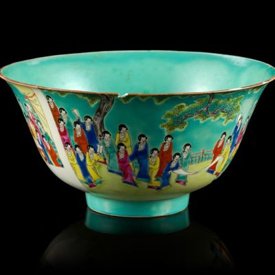 Sale Photo Thumbnail #93: Chinese Famille Rose Peking Bowl