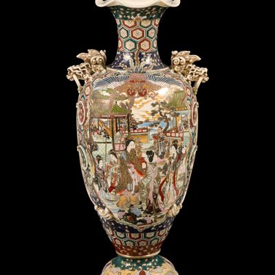 Sale Photo Thumbnail #108: Monumental Meiji Period Japanese Satsuma Palace Vase