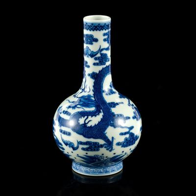 Sale Photo Thumbnail #98: Chinese Blue and White Dragon Vase
