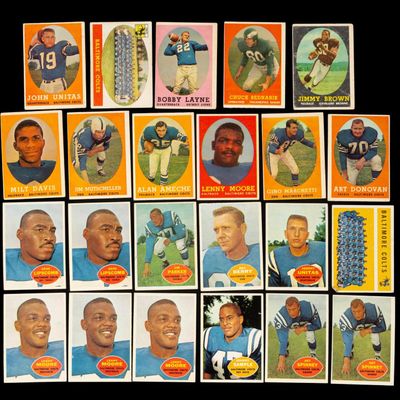 Sale Photo Thumbnail #191: 23 Vintage Football Trading Cards