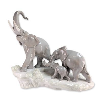 Sale Photo Thumbnail #17: Lladro Spain Glazed Porcelain Elephant Walking Sculpture