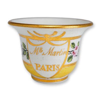 Sale Photo Thumbnail #499: Wedgwood Circa 1810 Porcelain Pot for Rouge by Mademoiselle Martin Paris