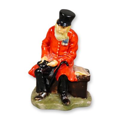 Sale Photo Thumbnail #174: Royal Doulton Porcelain Figurine, Chelsea Pensioner