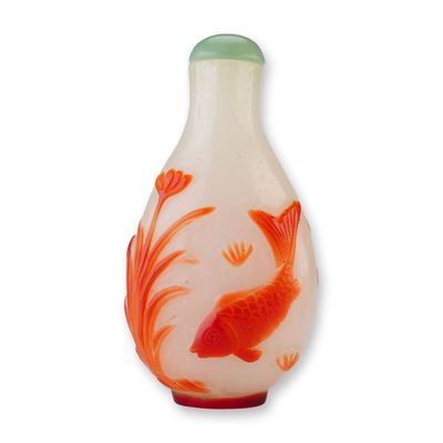 Sale Photo Thumbnail #127: Peking Glass Snuff Bottle, Red Overlay Crab, Grasshopper, and Fish