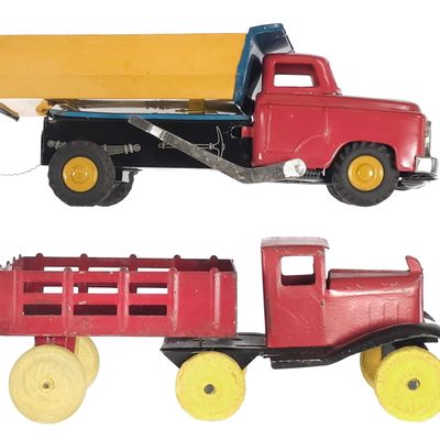 Sale Photo Thumbnail #335: (2) LineMar/Marx & Wyandotte Pressed Steel Trucks