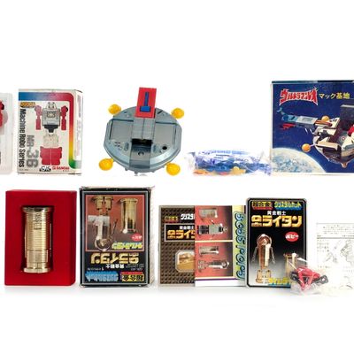 Sale Photo Thumbnail #210: (5) Takatoku x Popy Chogokin Boxed Diecast Robots and Spaceship