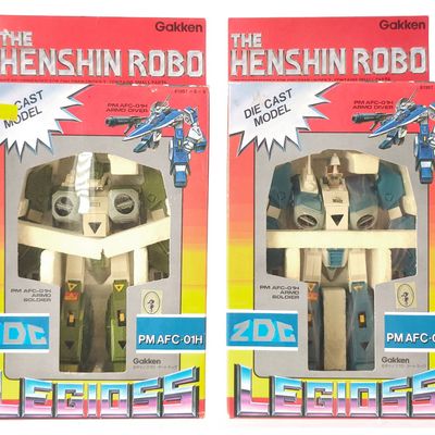 Sale Photo Thumbnail #217: (2) Gakken Henshin Robo Mospeda PM AFC-01H Diecast Robots Boxed