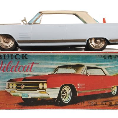 Sale Photo Thumbnail #88: Buick Wildcat Tin Car by Ichiko Japan