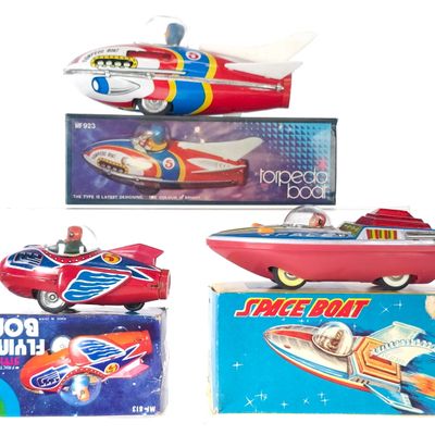 Sale Photo Thumbnail #255: (3) Spaceship and Space Boats Boxed