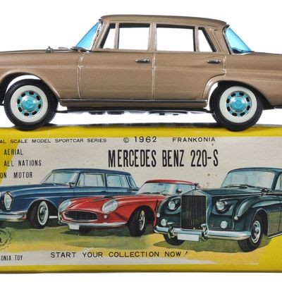 Sale Photo Thumbnail #62: Mercedes-Benz 220 Tin Car by Bandai Japan Boxed
