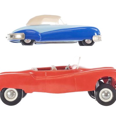 Sale Photo Thumbnail #319: (2) Steer-O-Toys Kaiser Convertible & Toy Founders Kar-Kit Car