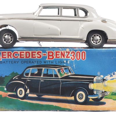 Sale Photo Thumbnail #15: Mercedes-Benz 600 Book of Tin Toy Cars Example, ALPS Japan Boxed