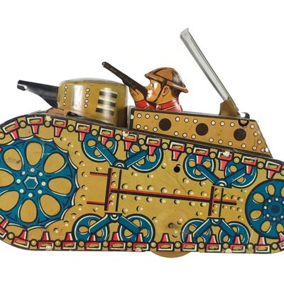 Sale Photo Thumbnail #384: Marx Doughboy Tank Tin Litho Windup