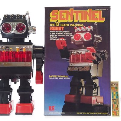 Sale Photo Thumbnail #273: Sentinel KAMCO Robot from Hong Kong Boxed