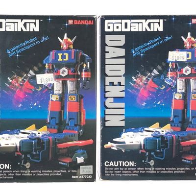 Sale Photo Thumbnail #223: (2) Godaikin Daidenjin Robots Boxed