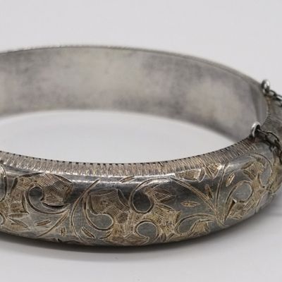 Sale Photo Thumbnail #64: Sterling Silver Hinged Bangle Bracelet