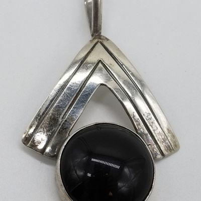 Sale Photo Thumbnail #4: Vintage Sterling Black Onyx Pendant, Y Mark