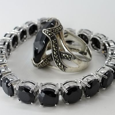 Sale Photo Thumbnail #208: Sterling Silver Black Stone Bracelet & Ring Set