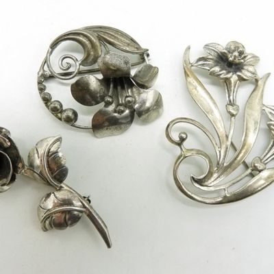 Sale Photo Thumbnail #296: 3 Vintage Sterling Flower Brooches