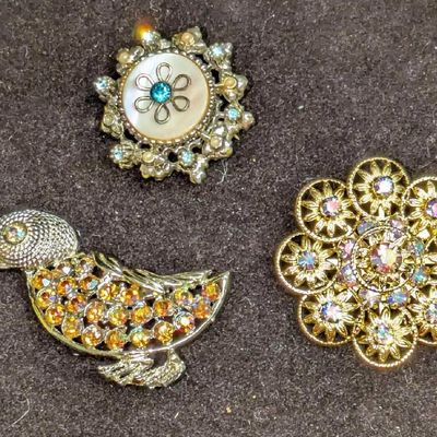 Sale Photo Thumbnail #1025: 3 Vintage Coro AB Crystals Gold Tone Pin Brooches