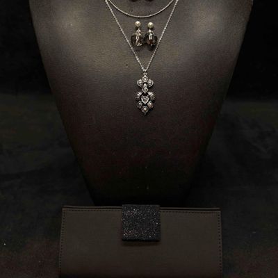 8pc Ornate Minimalist Metalwork Mixed Costume Jewelry Lot