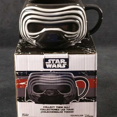 Sale Photo Thumbnail #1069: Kylo Ren Star Wars Funko Pop Ceramic Mug A