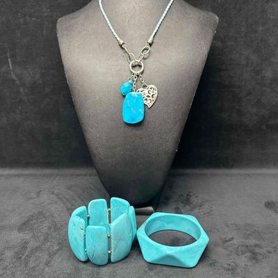 Sale Photo Thumbnail #1240: Faux Turquoise Art Deco Style Necklace and Bracelet Trio Jewelry Set