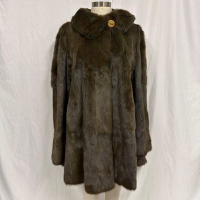 Statement Button Natural Fur Coat FurB2