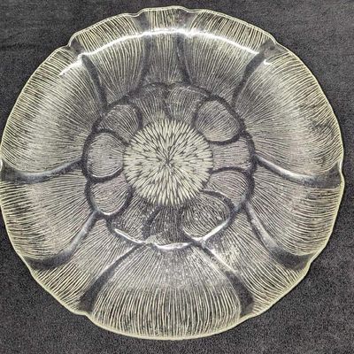 Sale Photo Thumbnail #1002: Vintage Arcoroc Glass Dessert 10" Plate