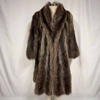 Vertical Pelage Pattern Raccoon Fur Coat Silver Gray Tones