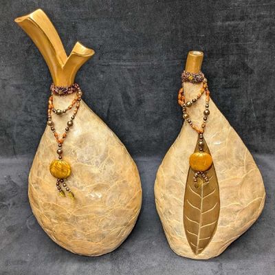 2 Resin Shell Layered Mantel Vases D