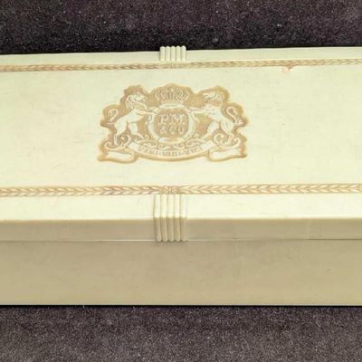 Vintage Phillip Morris Plastic Cigar Box