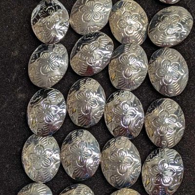 23 Antique Silver Plated Pendant Oval With Hang Holes