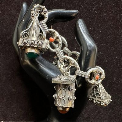 Etruscan Revival Style 800 Silver Puff Mariner Chain Black Onyx Carnelian R15