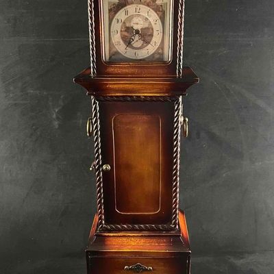 Wooden Clock With Storage