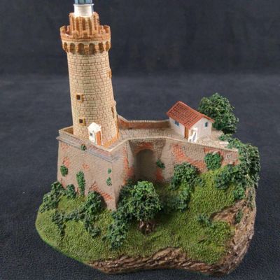 Danbury Mint Portoferraio Italian Lighthouse