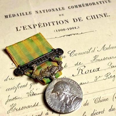 France 1901 China Expedition Medal With Certificate