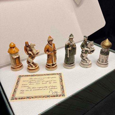 90s Nigri Tartars vs Russians Chessmen Set