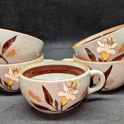 Sale Photo Thumbnail #1010: 5 Retired Vintage Stangl Golden Harvest Pottery Cups