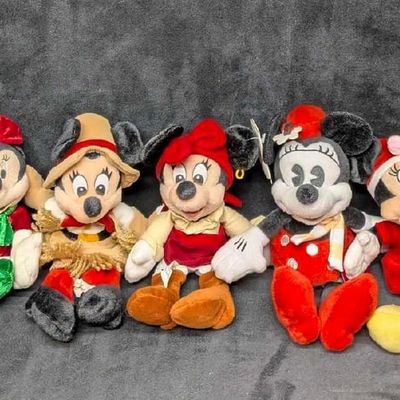Sale Photo Thumbnail #1099: 7 Disney Minnie Mouse Bean Bag Plush Ty Beanie Ball Dolls