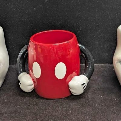 Sale Photo Thumbnail #1108: Disney Mickey Mouse And Frozen Olaf 3D Character Mugs