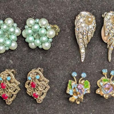 Vintage Austria Japan Unsigned Faux Pearl Rhinestone Angel Floral Clip On Earrings Lot Of 4