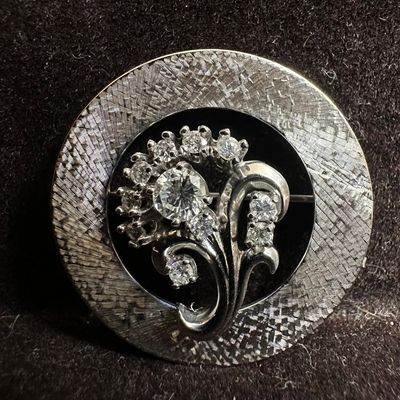 14K White Gold Brooch with Floral Bouquet Motif Round Accent Diamonds Eleven Stones