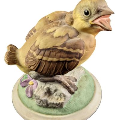 Boehm Birds Baby Goldfinch Porcelain Figurine