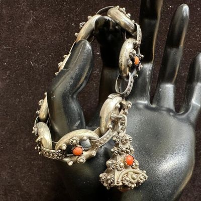 800 Silver Chunky Puff Mariner Chain Spiny Oyster Shell Charm Bracelet R6