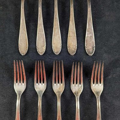 Sale Photo Thumbnail #1134: 10 Retired Vintage BMF Silverplate Forks