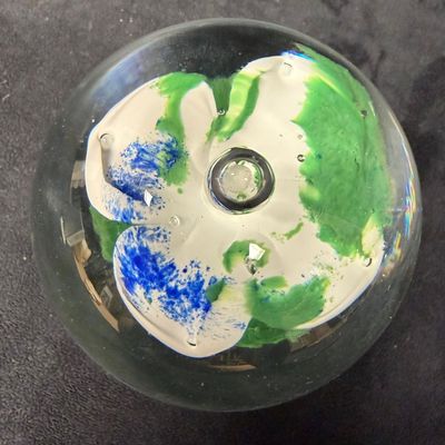 Art Glass Flower Paperweight Studio Ahus Sweden Abstract ER64