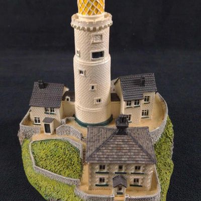 Danbury Mint Start Point English Lighthouse
