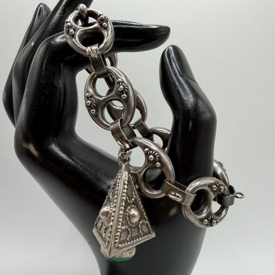 Etruscan Revival Style Fob Charm Green Accent Sterling Silver Bracelet ER73