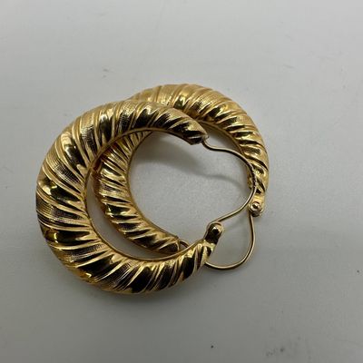 14K Gold Textured Hoop Earrings W23